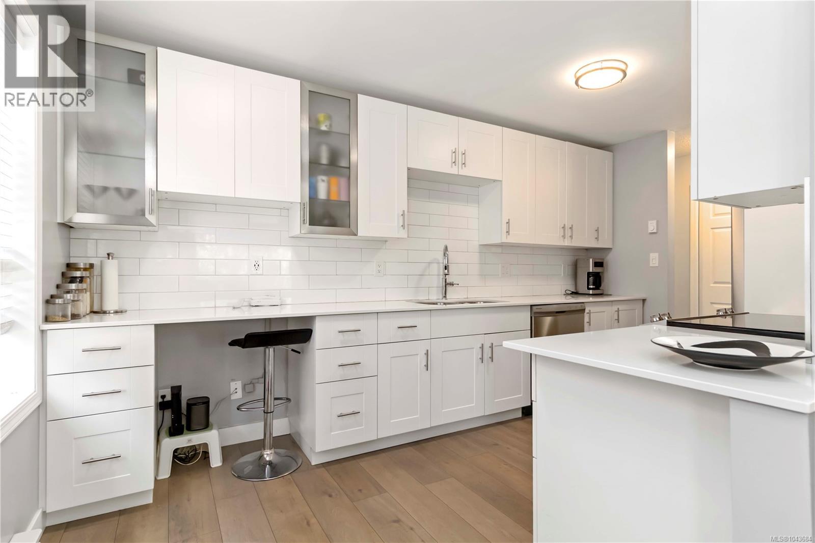 #203 9945 Fifth St - 8