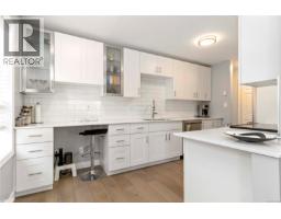 Dining room - 203 9945 Fifth St, Sidney, BC V8L2X6 Photo 8