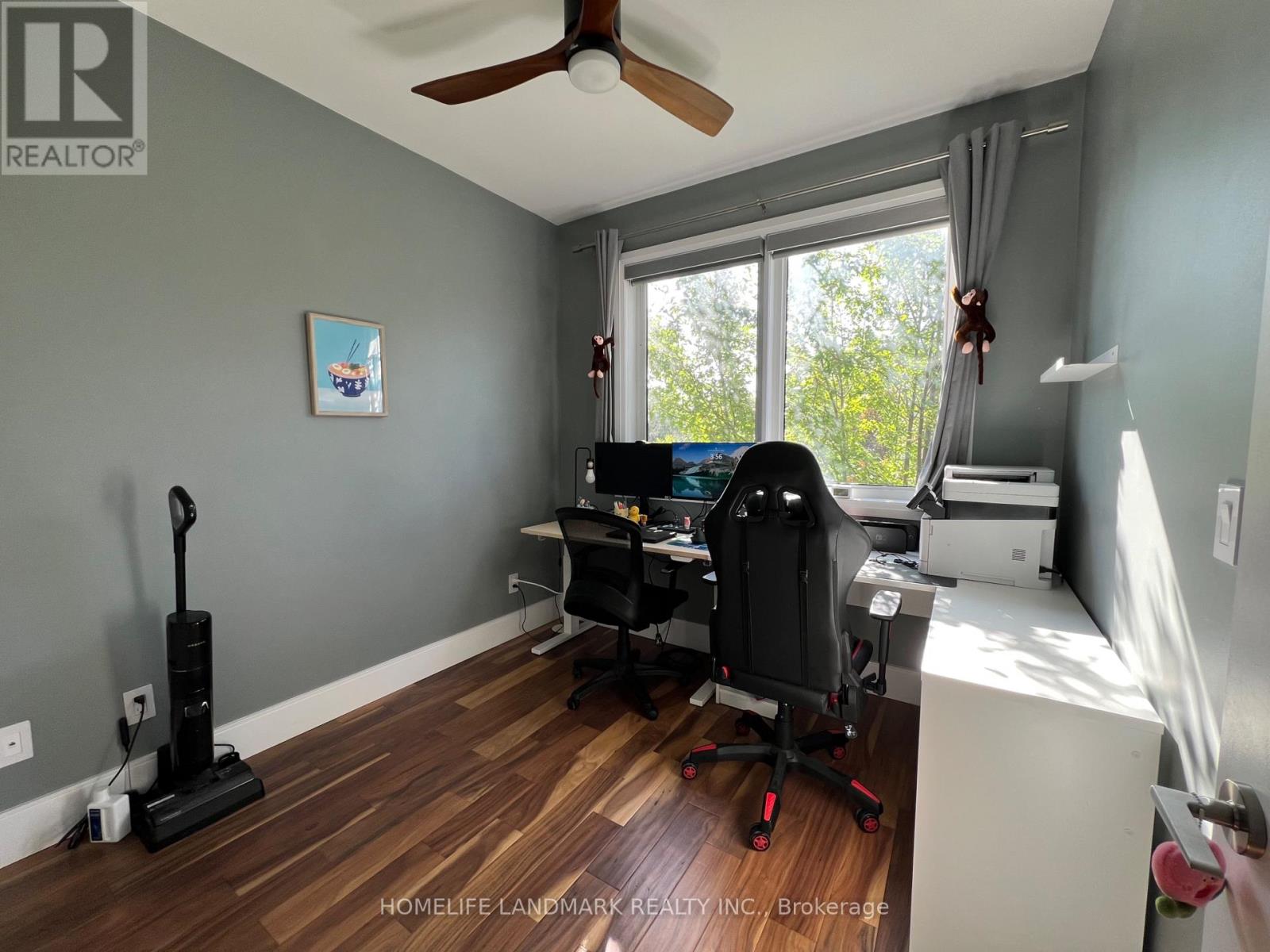 #TH03 780 SHEPPARD AVENUE E - 13