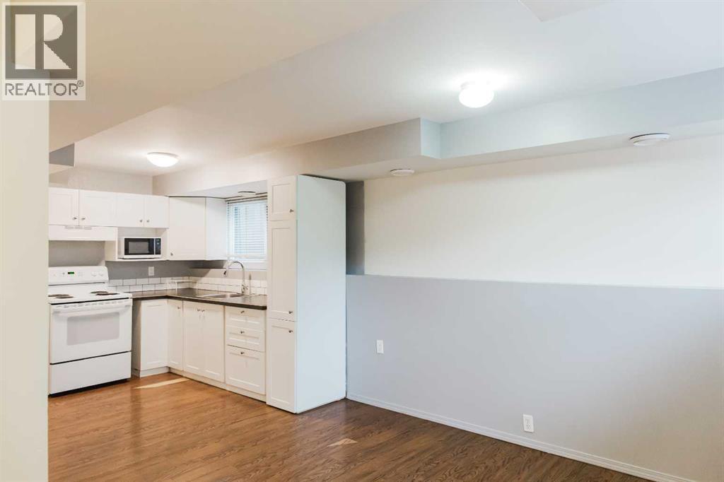 9718 77 Avenue - 7