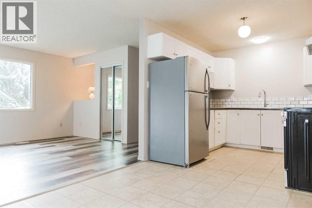 9718 77 Avenue - 24