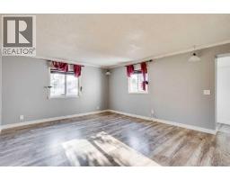 Living room - 173 Cokerill Crescent, Fort Mcmurray, AB T9K2J3 Photo 6