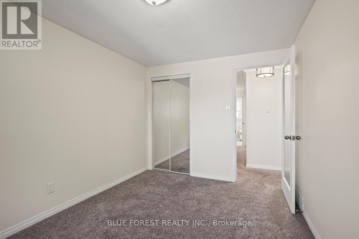 #16 25 ERICA CRESCENT - Image 28