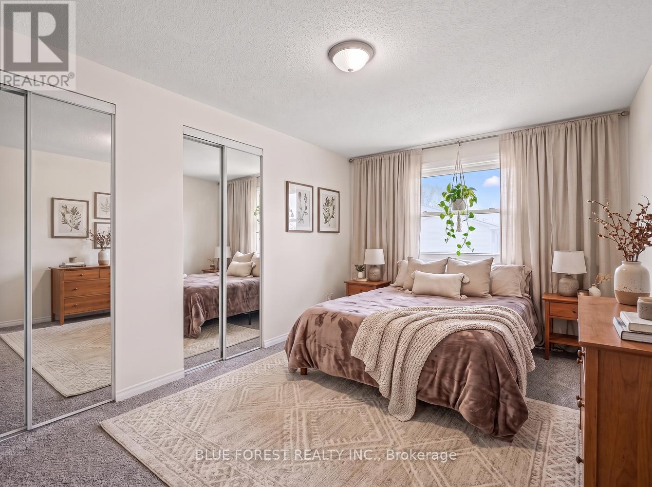 #16 25 ERICA CRESCENT - Image 31