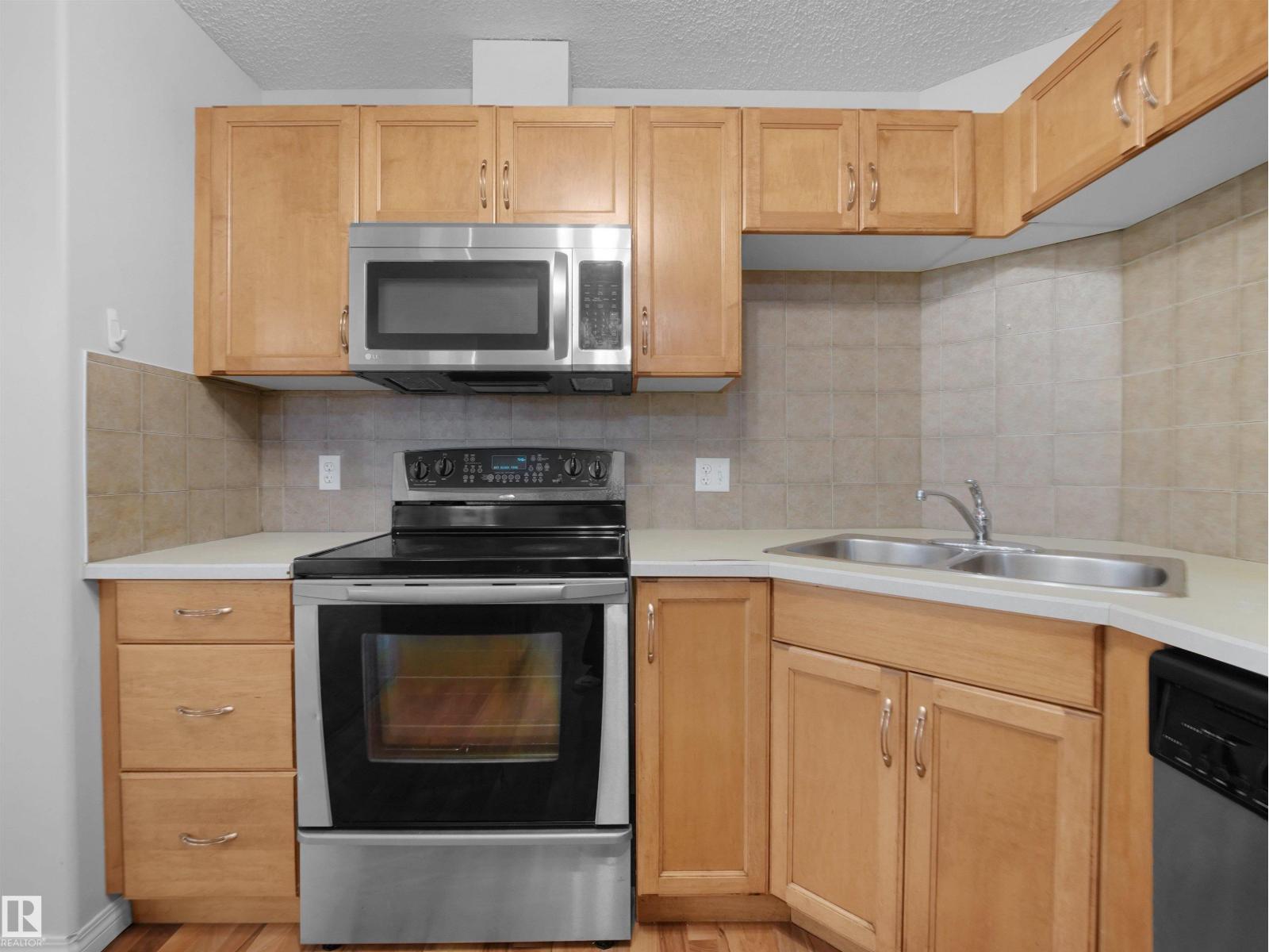 #6116 7331 SOUTH TERWILLEGAR DR NW - 19