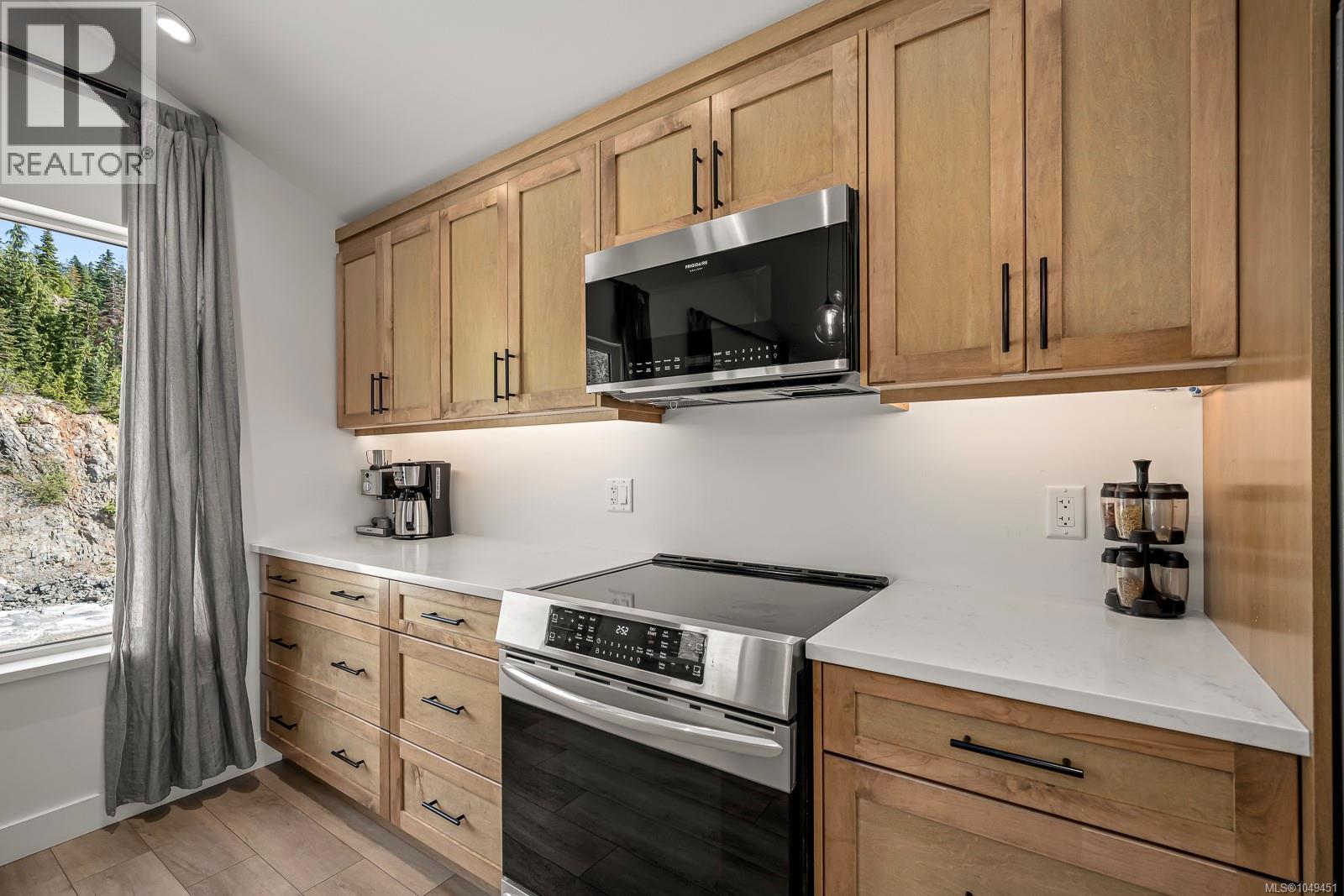 425 Arrowsmith Ridge - Image 19