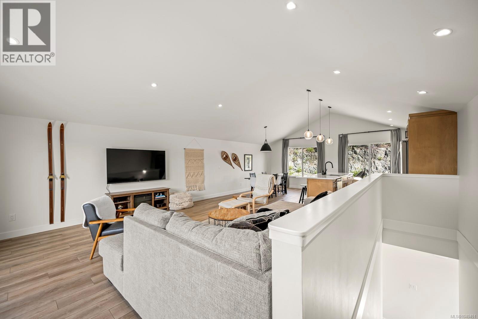 425 Arrowsmith Ridge - 9