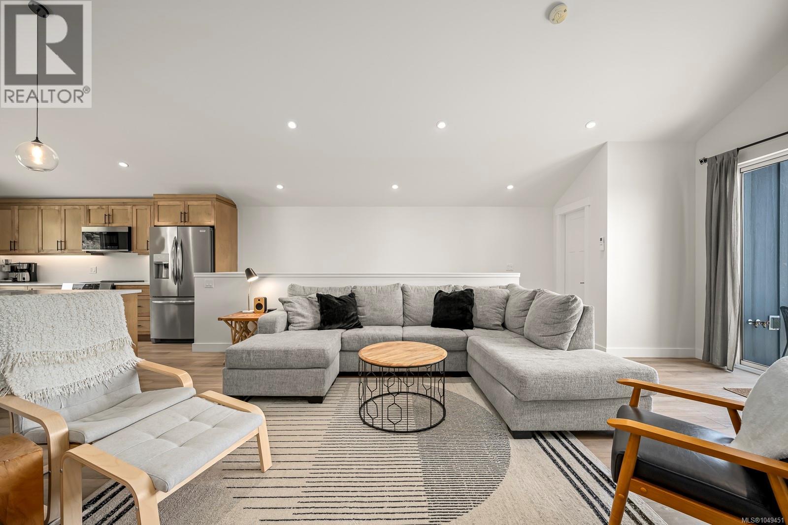 425 Arrowsmith Ridge - 2