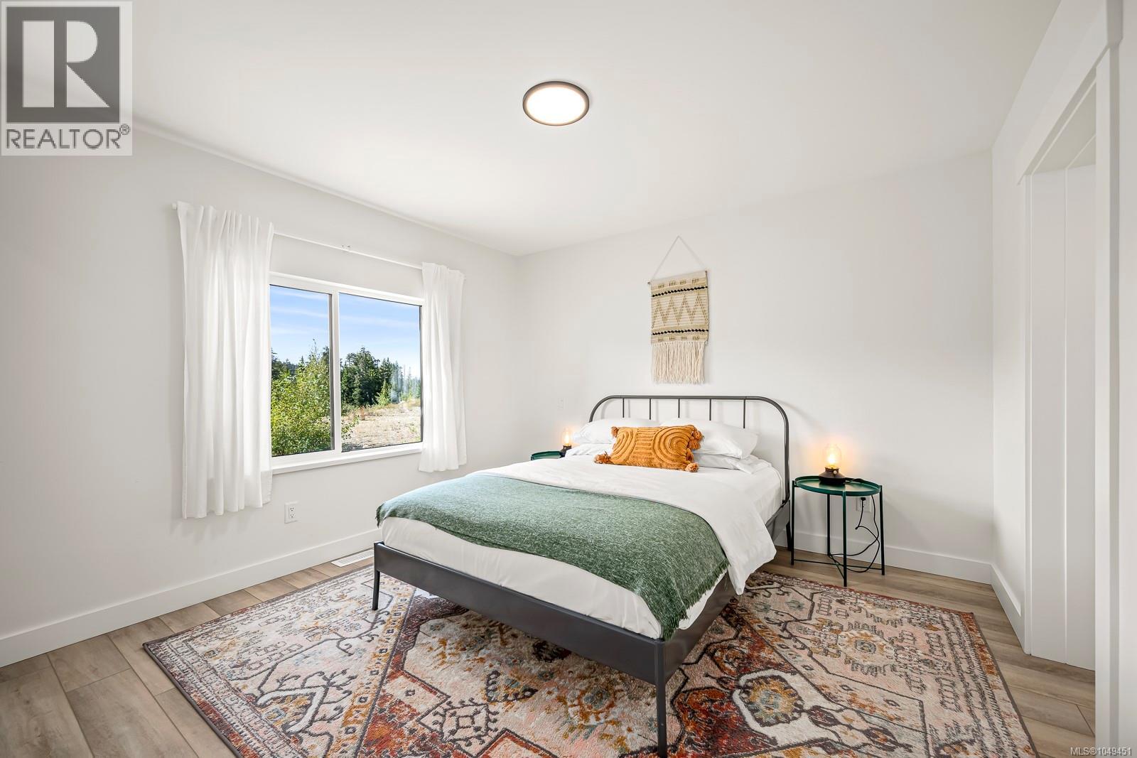 425 Arrowsmith Ridge - Image 34
