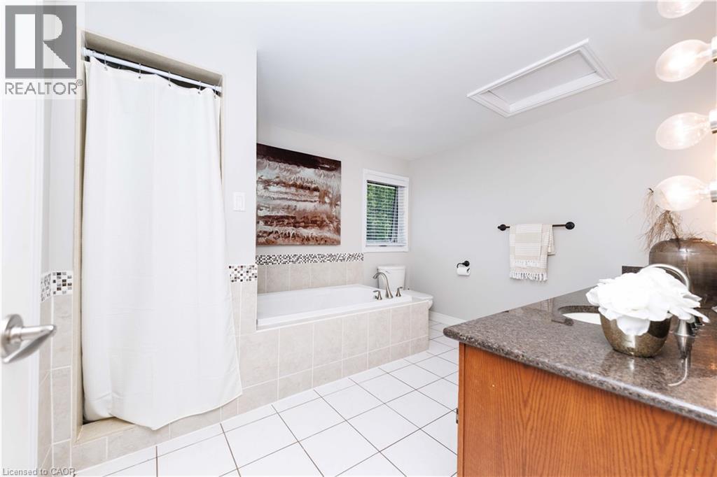 8 CHEVAL Drive - Image 28