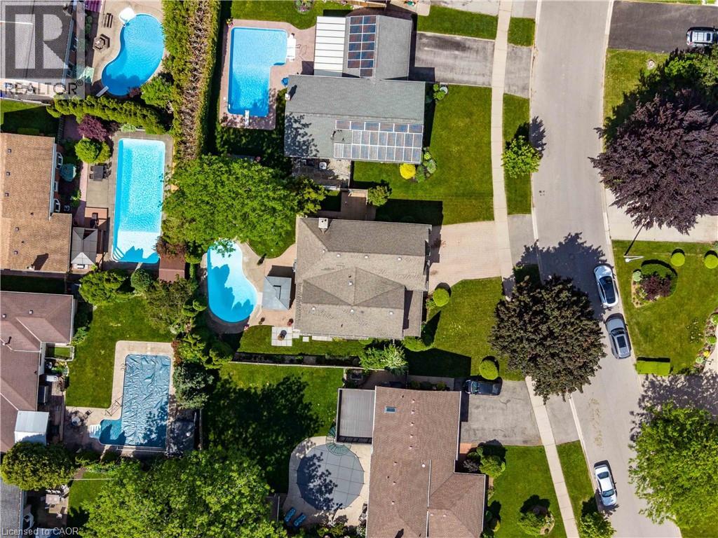 8 CHEVAL Drive - Image 43