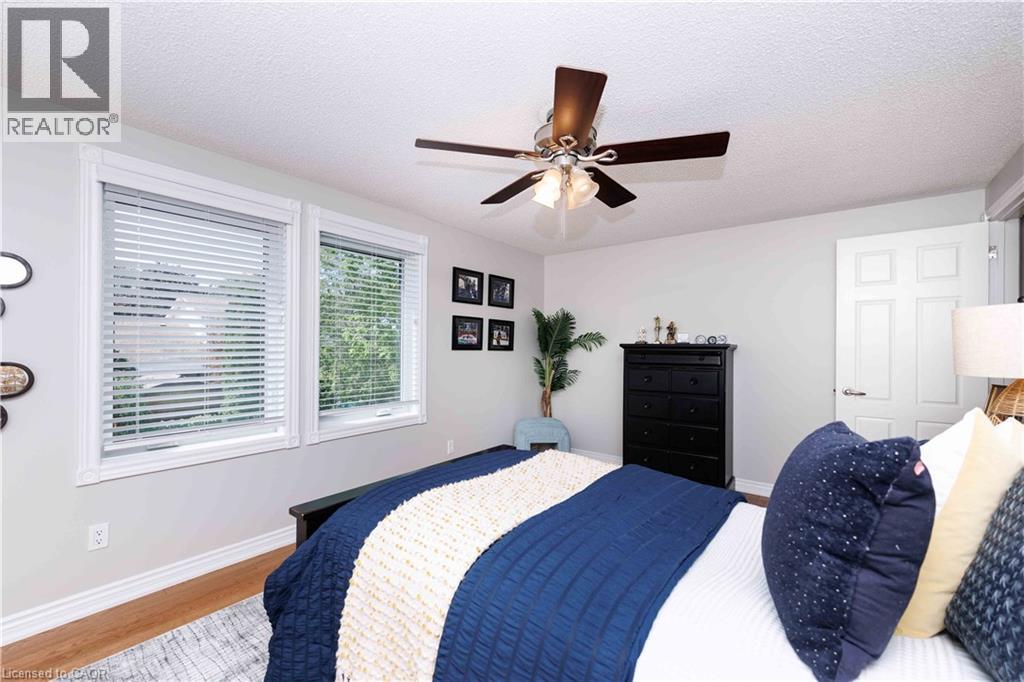 8 CHEVAL Drive - Image 33