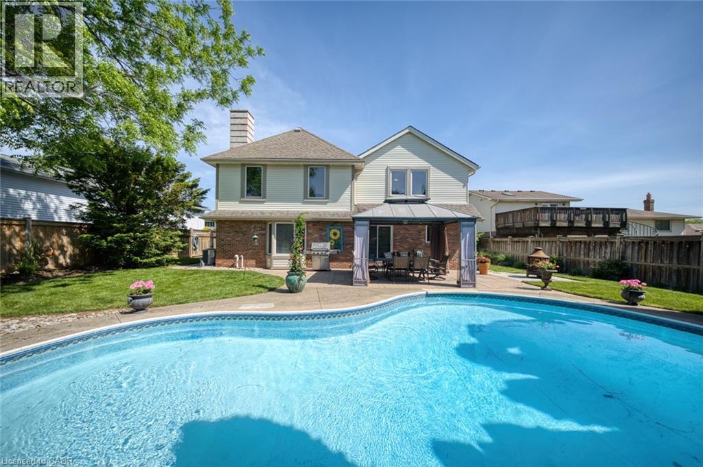 8 CHEVAL Drive - Image 44