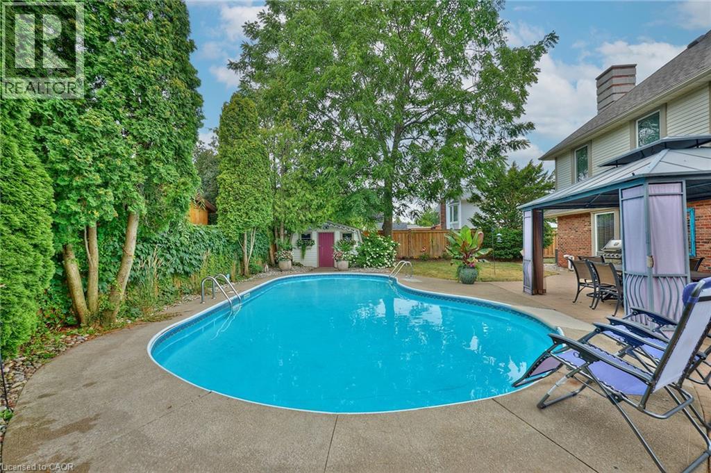 8 CHEVAL Drive - Image 46