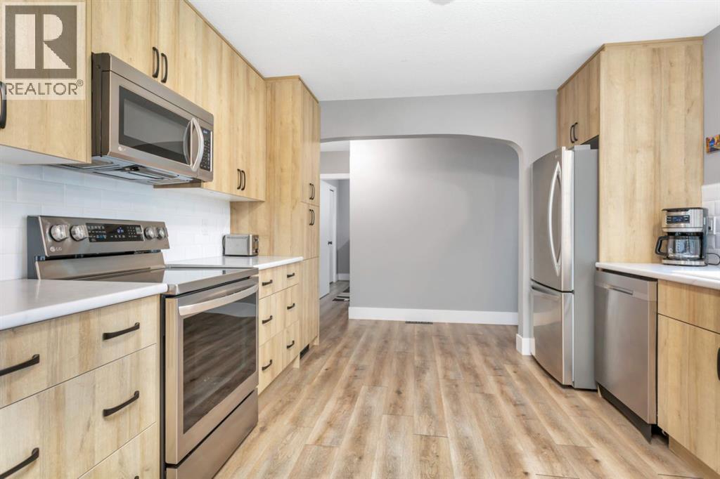 Listing photo – 4832 53 Avenue, Eckville