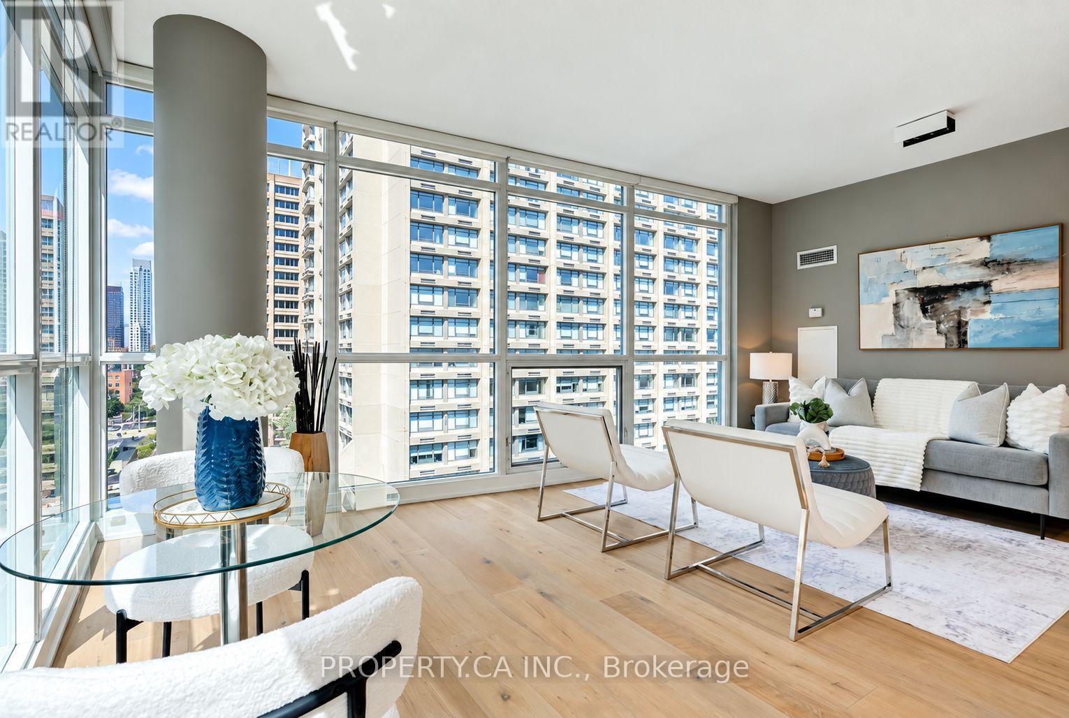 #904 1121 BAY STREET - Image 4