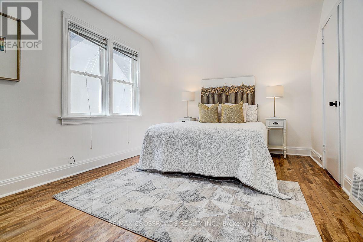 128 LEACREST ROAD - 33