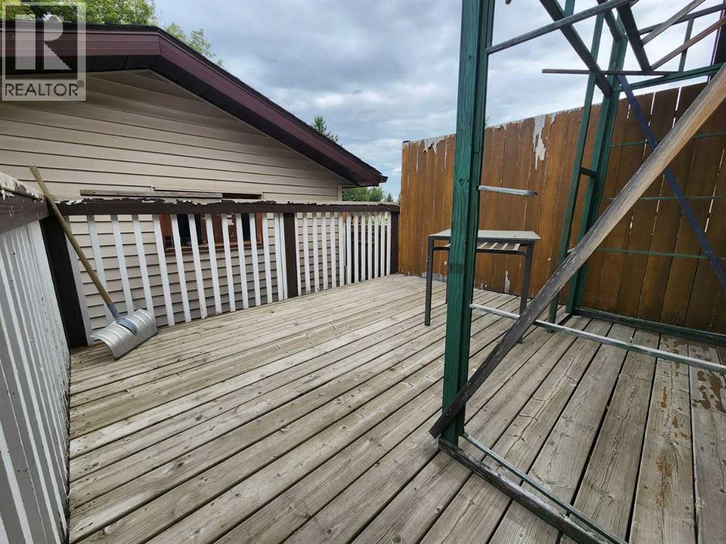 8329 Centre Street NW - 27