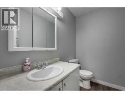 3811 52 Avenue, Ponoka, AB T4J1C8 Photo 24