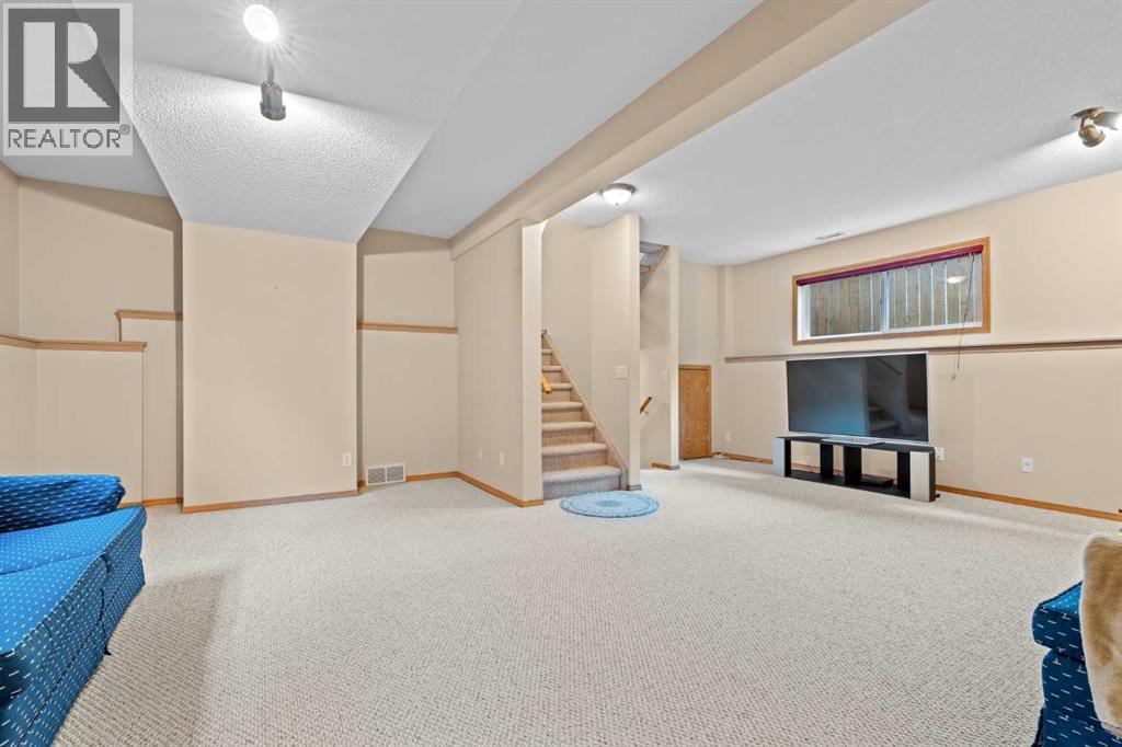 32 Country Hills Mews NW - Image 17