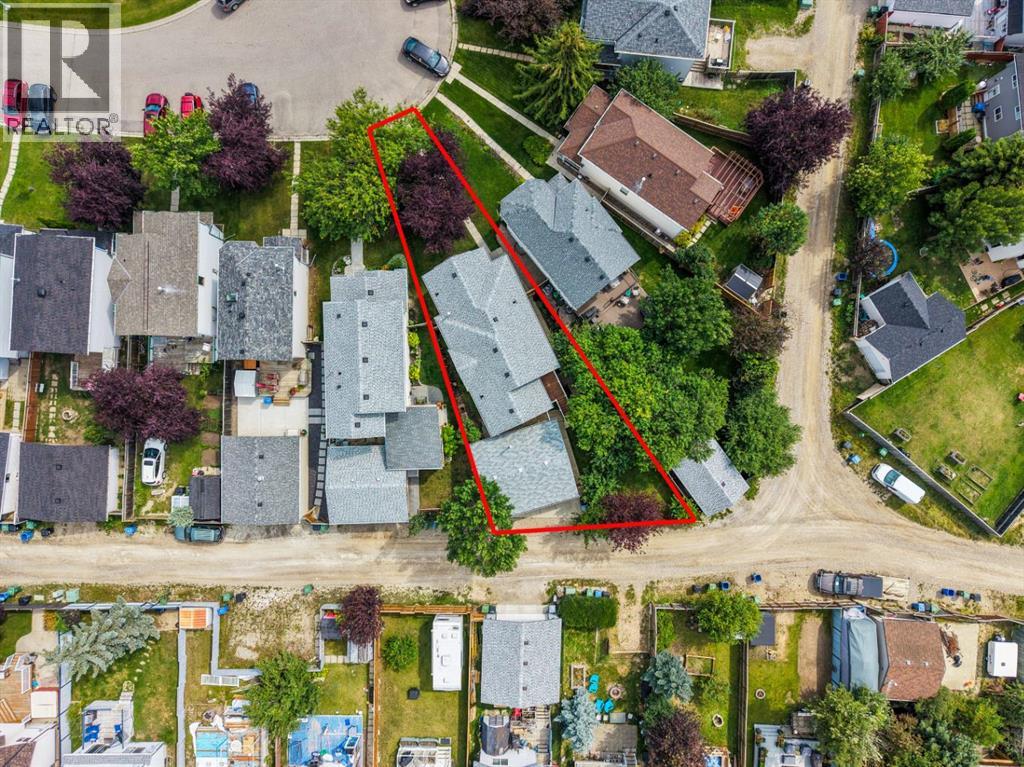 32 Country Hills Mews NW, Country Hills, Calgary photo 1