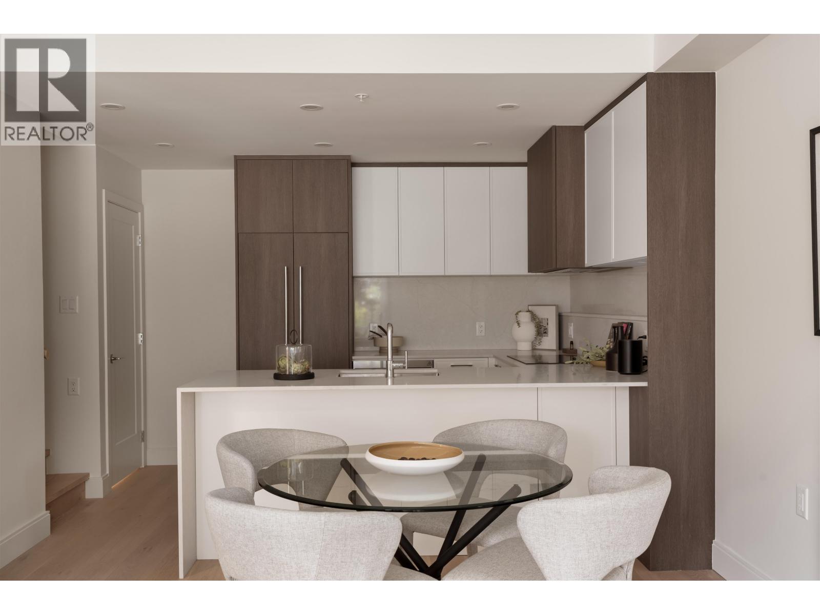 207 378 W 45TH AVENUE, Vancouver