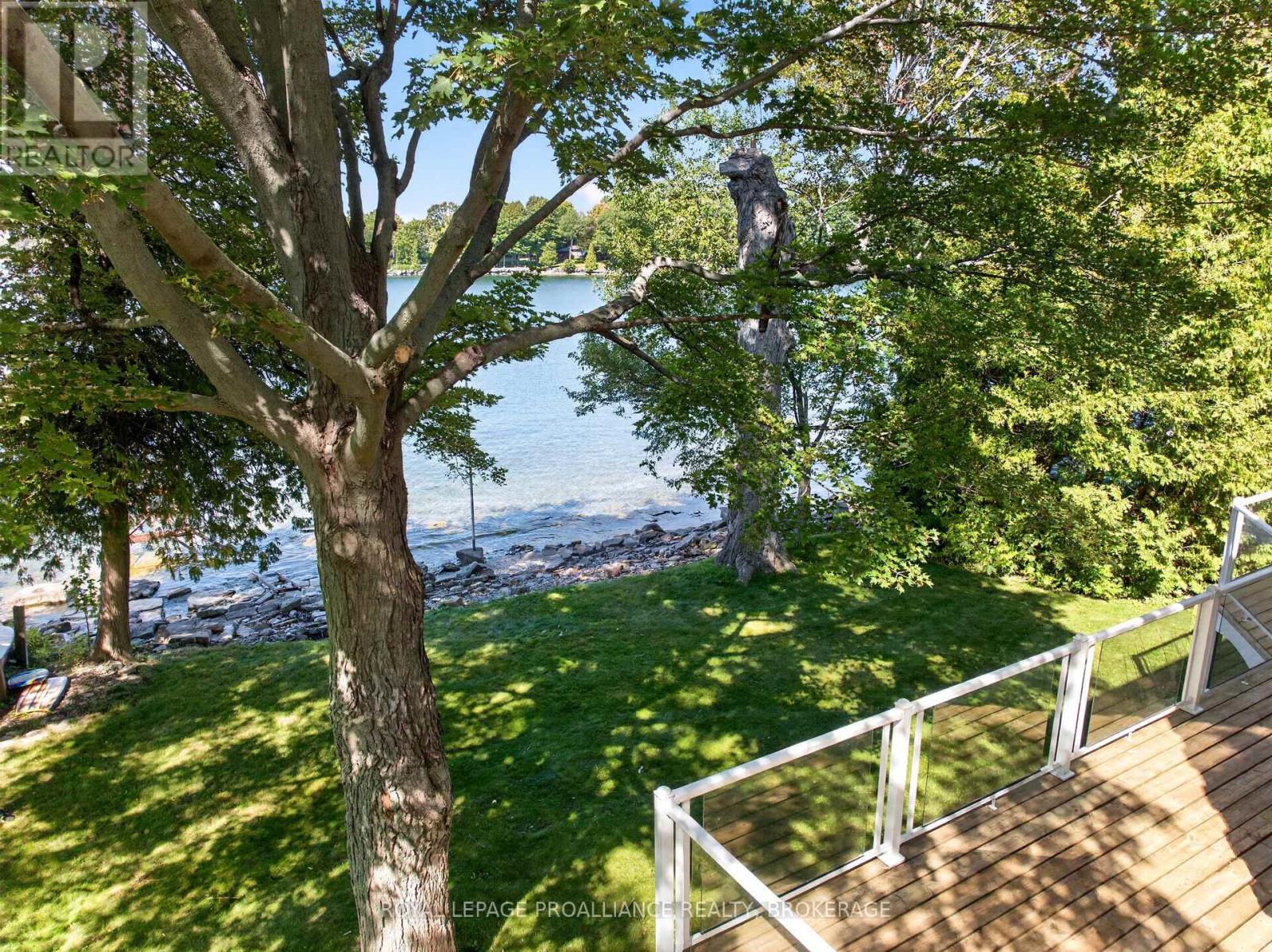 110 LAKESHORE BOULEVARD - Image 41