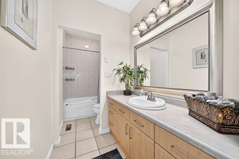 9802 102 ST - Image 33