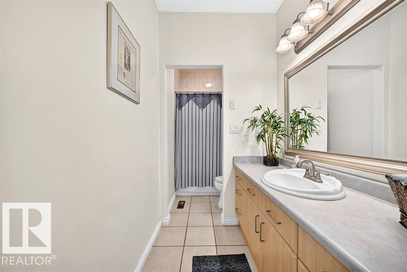 9802 102 ST - Image 35