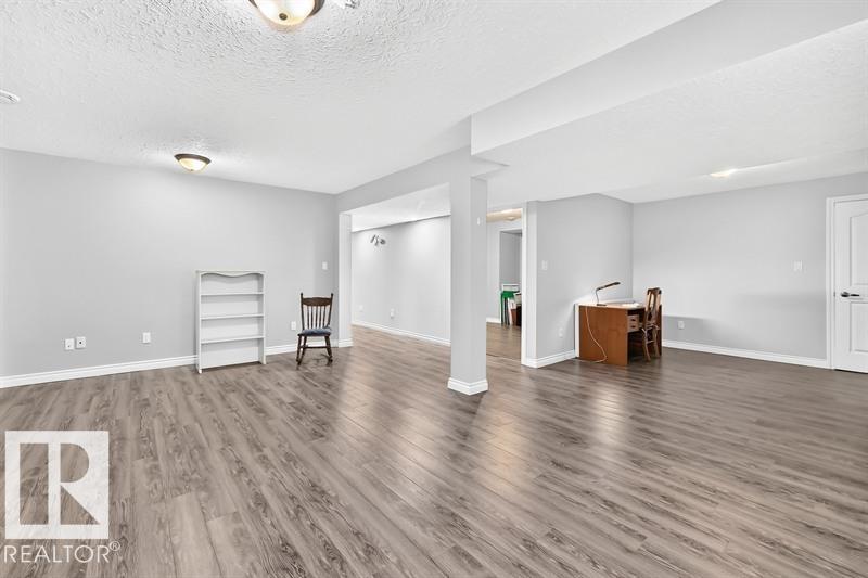 9802 102 ST - Image 40
