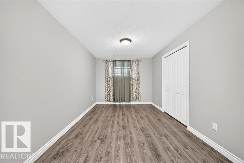 9802 102 ST - 46