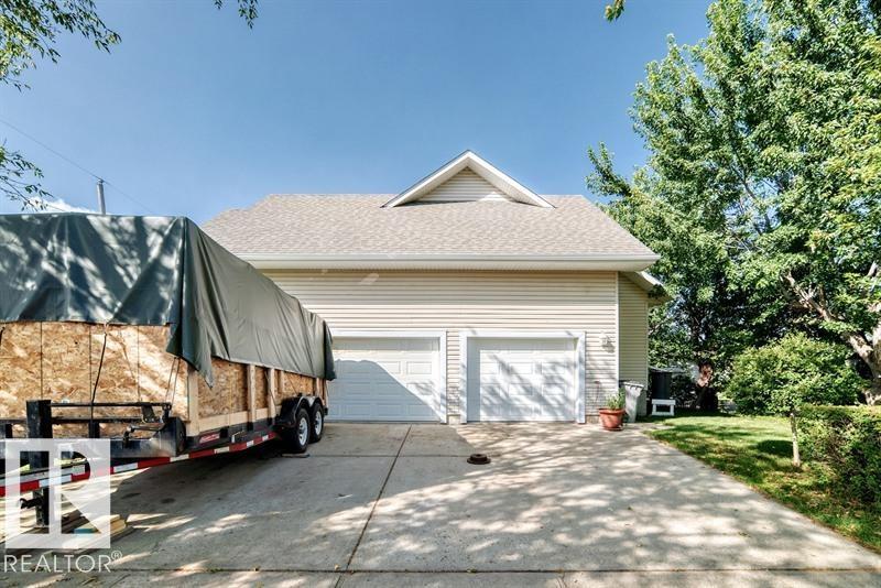 9802 102 ST - 56
