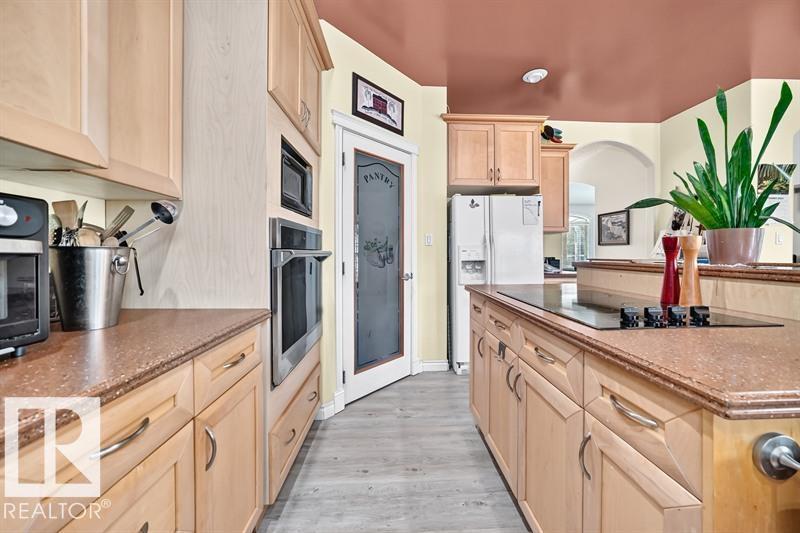 9802 102 ST - Image 6