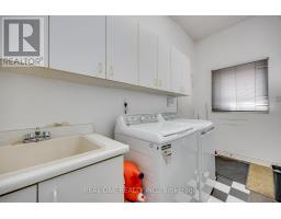 Bathroom - 71 Stock Avenue, Toronto, ON M8Z5C5 Photo 21