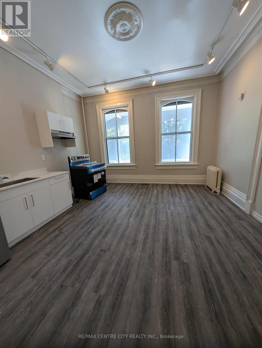 1 - 474 KING STREET, London East (East K) — photo 2