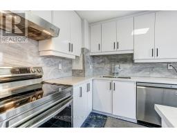708 - 10 Sunny Glenway, Toronto, ON M3C2Z3 Photo 15