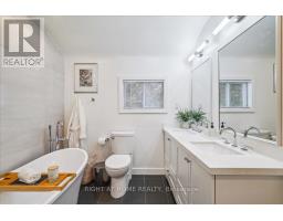 2090 Stonehouse Crescent, Mississauga, ON L5H3J1 Photo 15