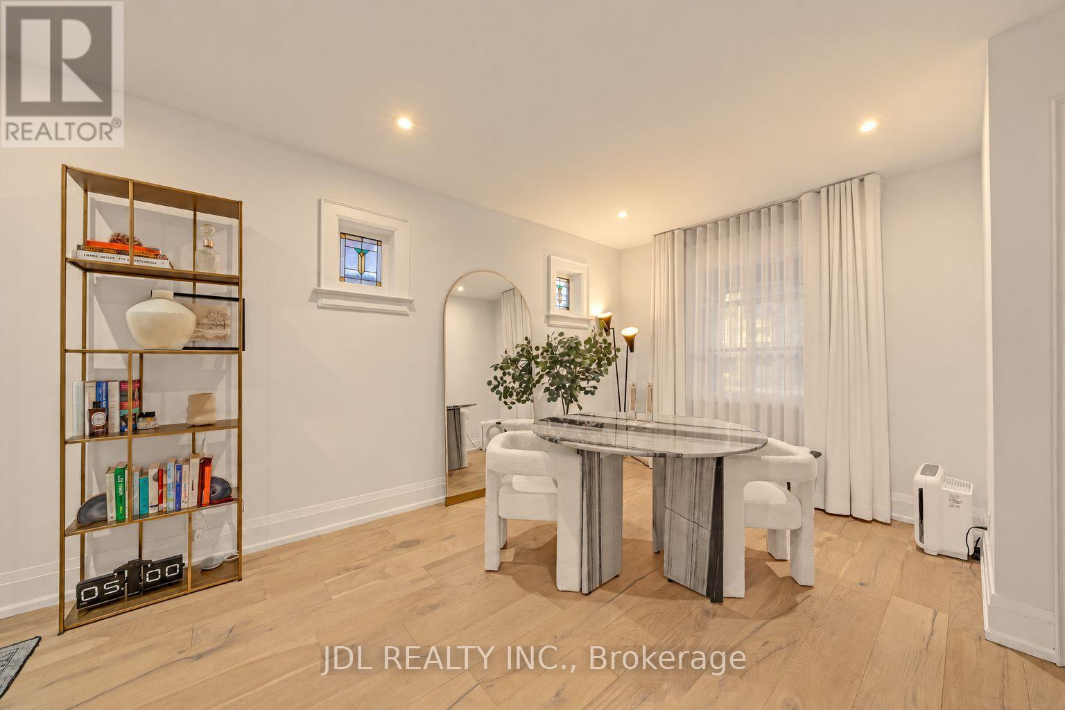 379 SCARBOROUGH ROAD - 10