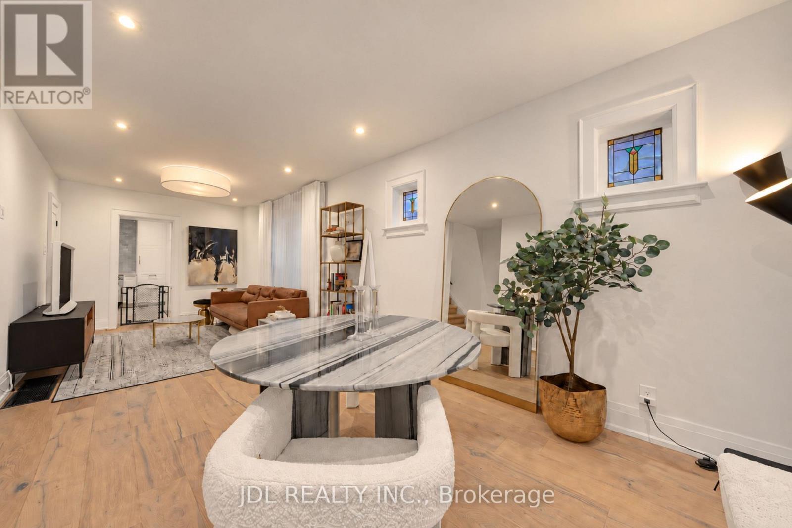 379 SCARBOROUGH ROAD - Image 12