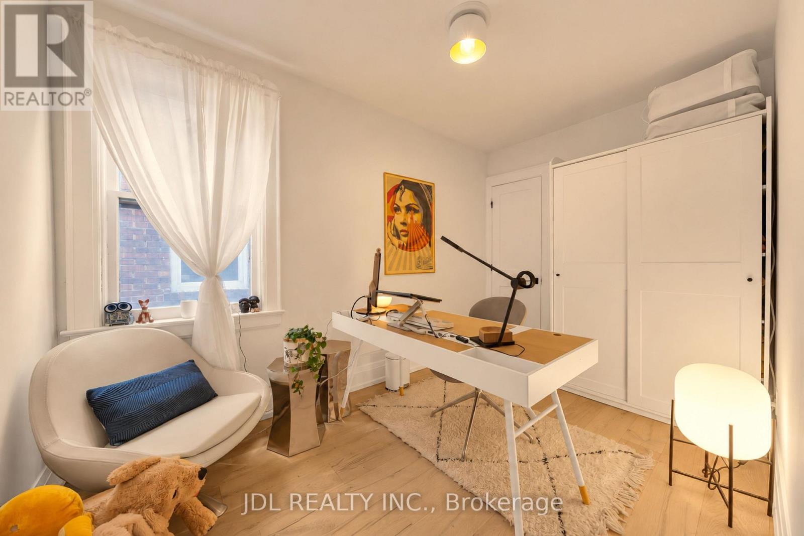 379 SCARBOROUGH ROAD - 27