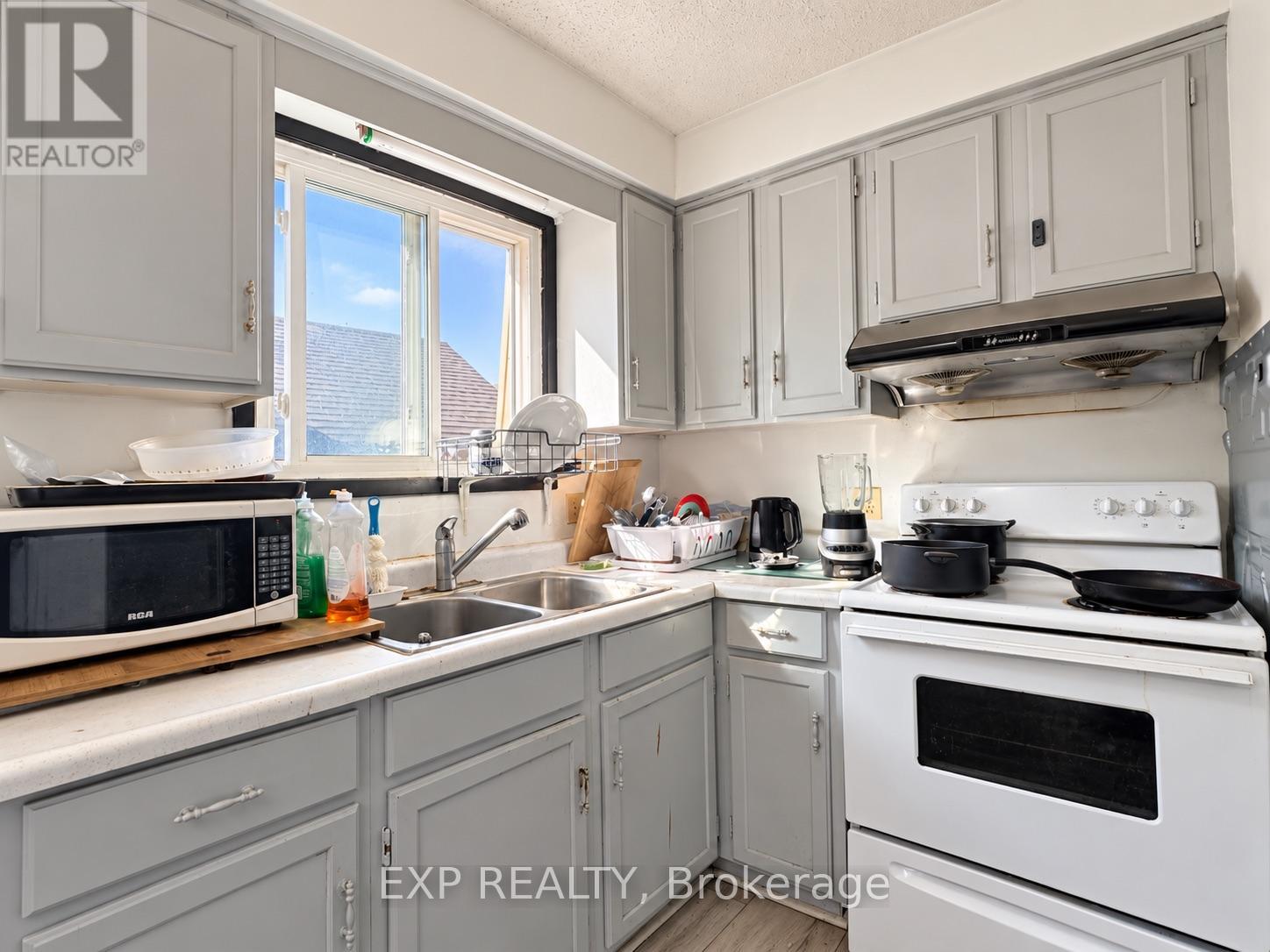 341 Geneva Street — photo 11