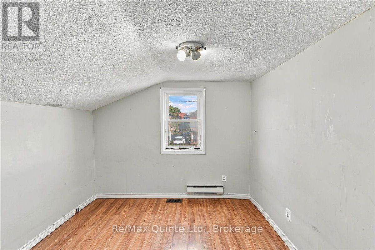 13 BOSWELL STREET - 14