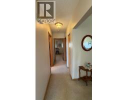 611 6 Avenue W, Hanna, AB T0J1P0 Photo 19