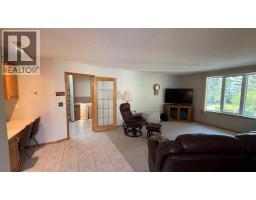 611 6 Avenue W, Hanna, AB T0J1P0 Photo 37