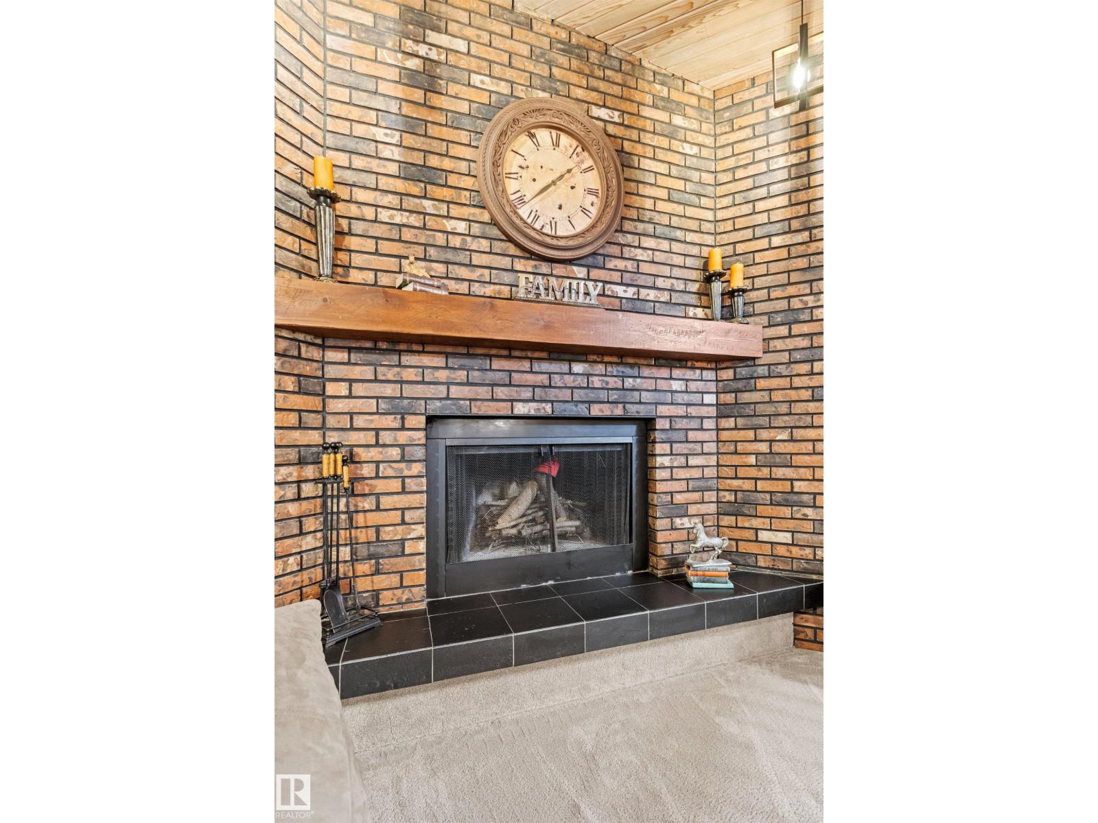 11 WENTWORTH CR - 12