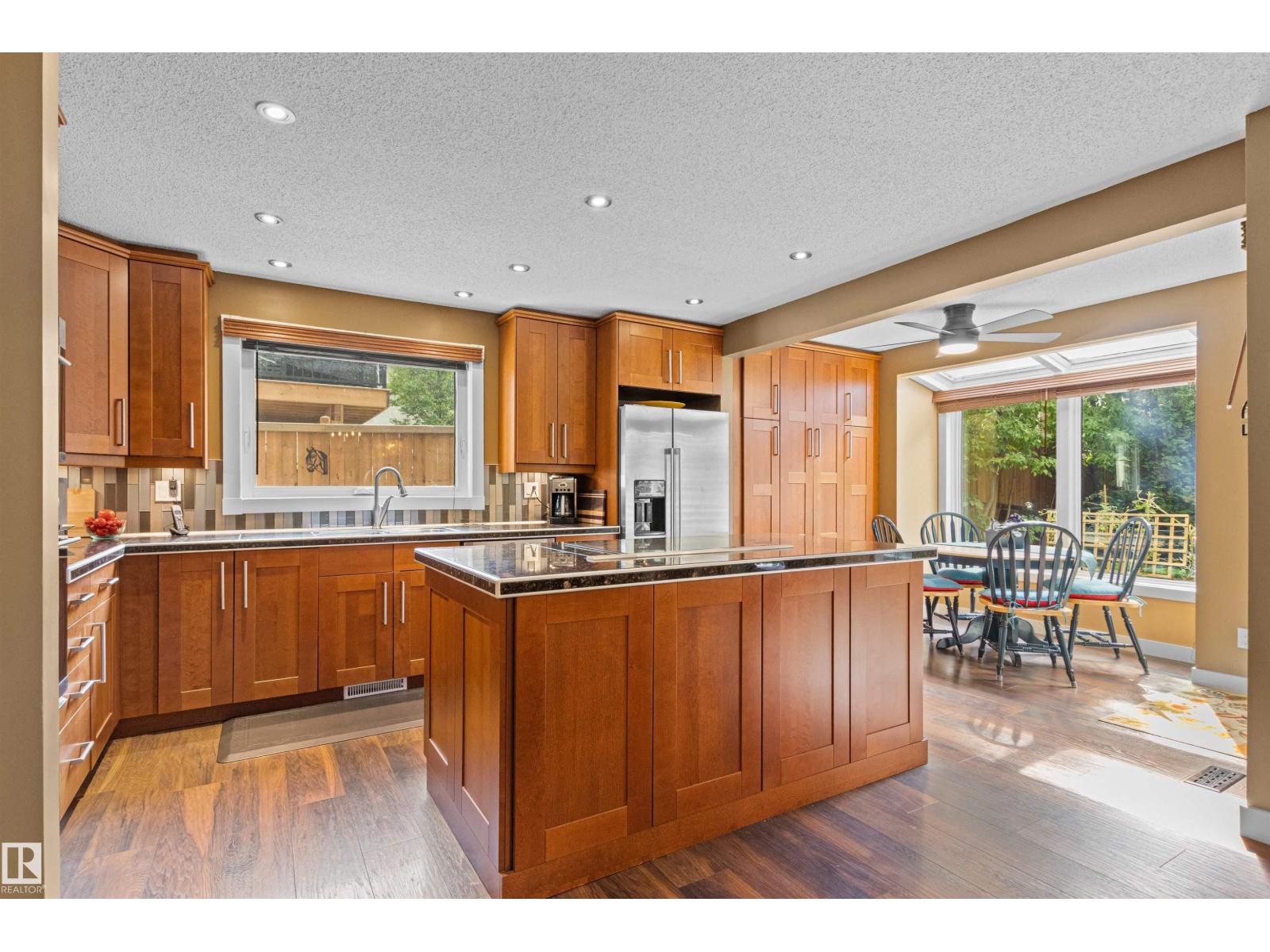 11 WENTWORTH CR - 18