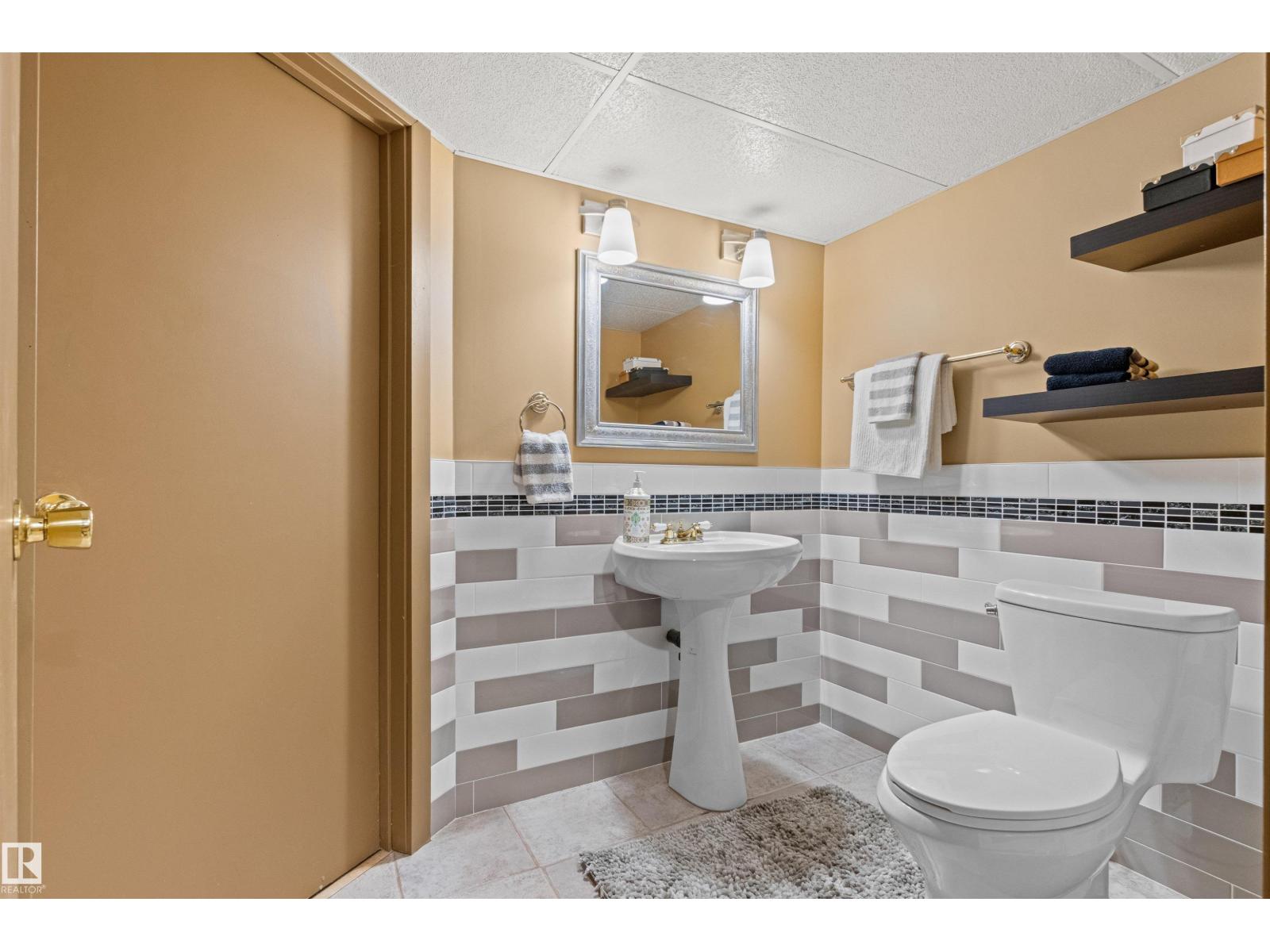 11 WENTWORTH CR - 51