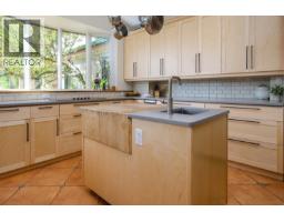 Bedroom - 2302 Happy Valley Road, Rossland, BC V0G1Y0 Photo 17