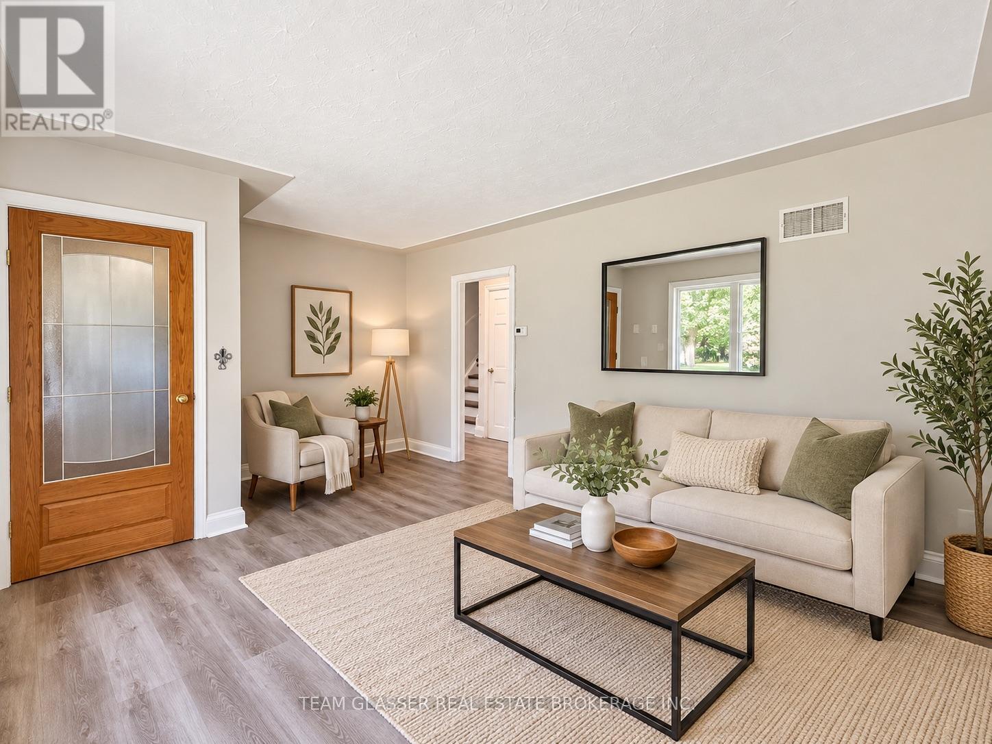 UPPER - 723 STRATHMEYER STREET, London East (East C) — photo 9
