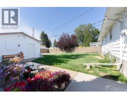 1114 11 Avenue N, Lethbridge, AB T1H1M7 Photo 28